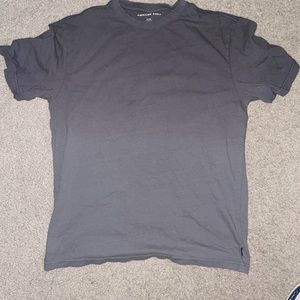 American Eagle grey shirt
